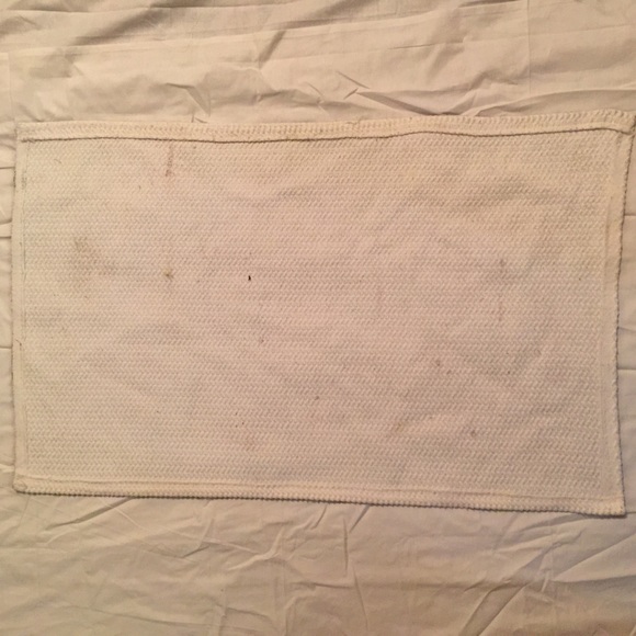 Mandala bath mat knit rug - Picture 6 of 7